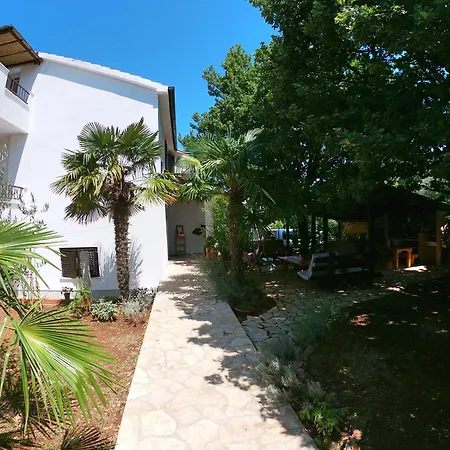 Yoga, Bed & Vegan Breakfast Rovinj