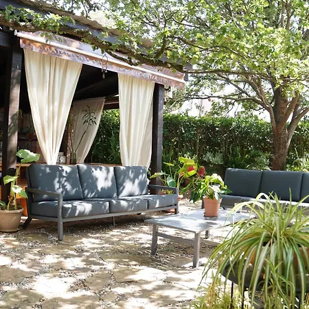 Bed & Breakfast New Wellness & Boutique