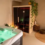 New Wellness & Boutique